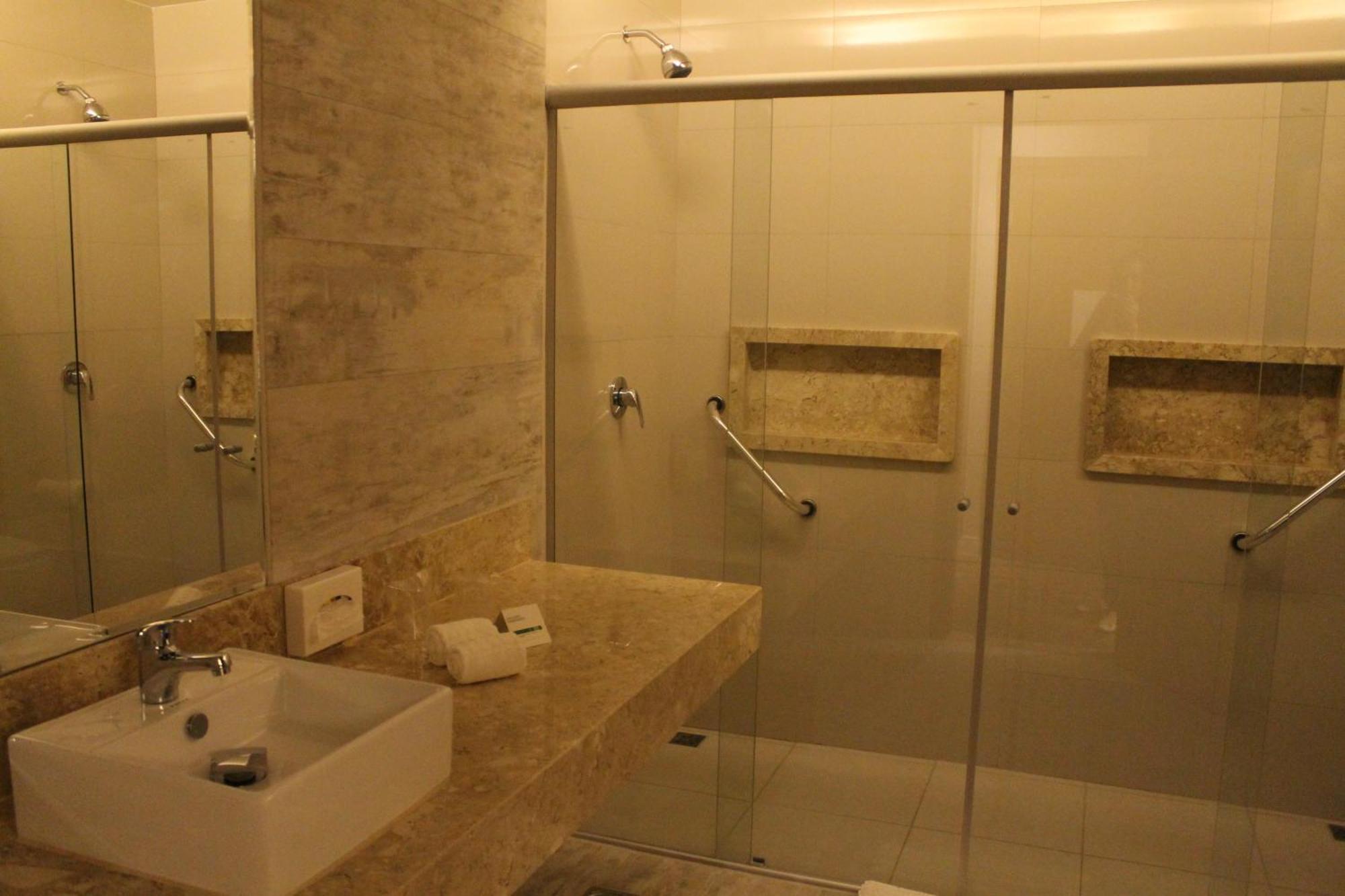 Holiday Inn - Goiania By Ihg מראה חיצוני תמונה